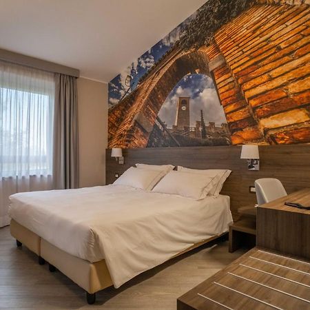 Hotel Guerro Castelvetro di Modena Bagian luar foto