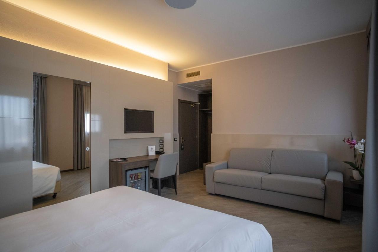 Hotel Guerro Castelvetro di Modena Bagian luar foto