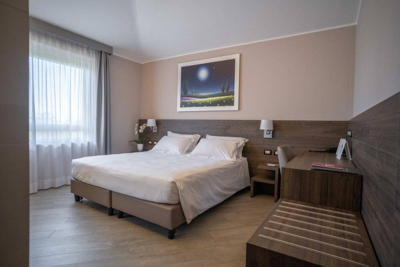 Hotel Guerro Castelvetro di Modena Bagian luar foto